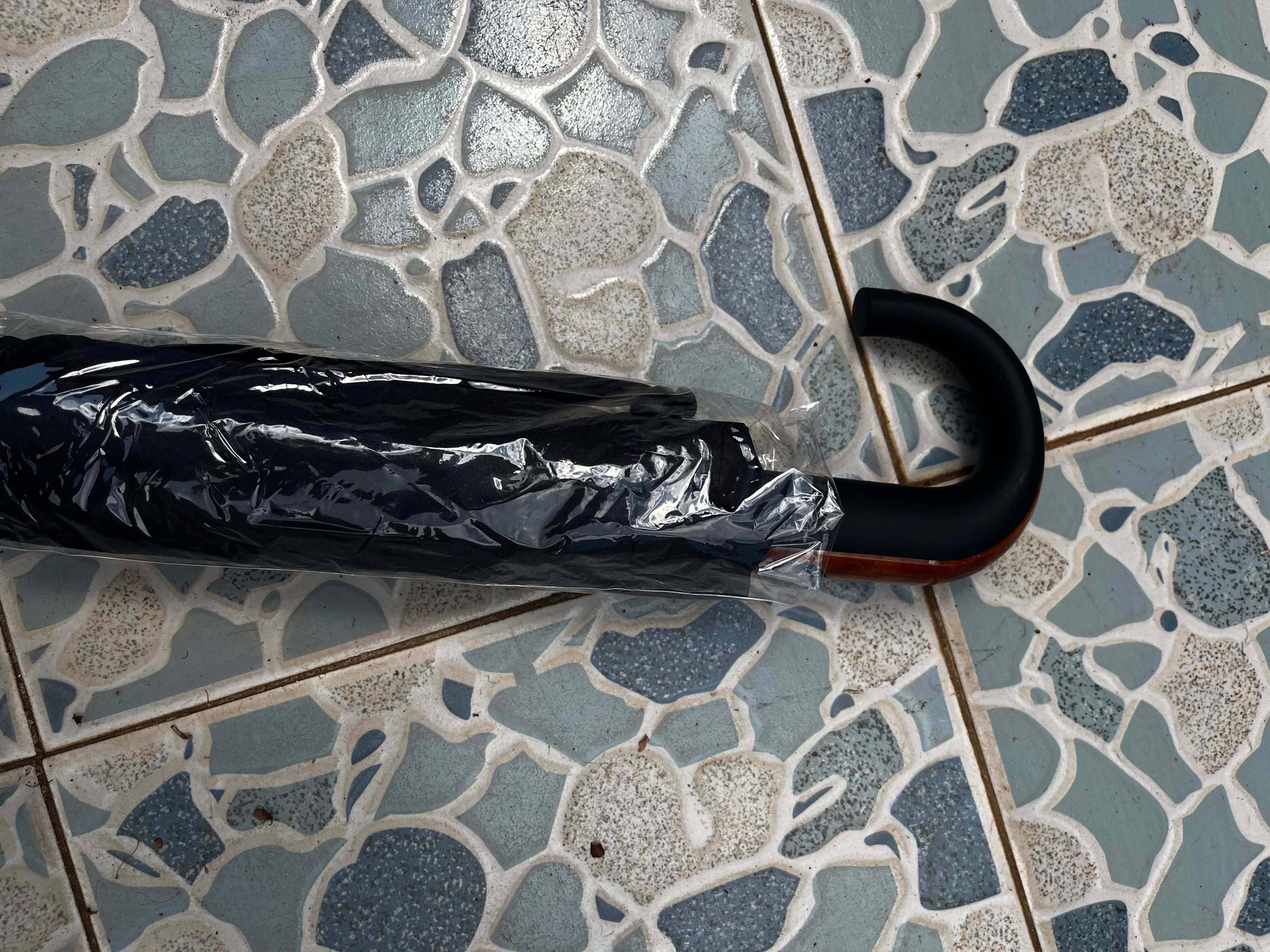 curved handle umbrella